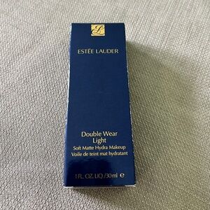 Estée LauderDouble Wear Light Soft Matte Hydra Foundation 1 oz/30 ml Fawn 3W1.5